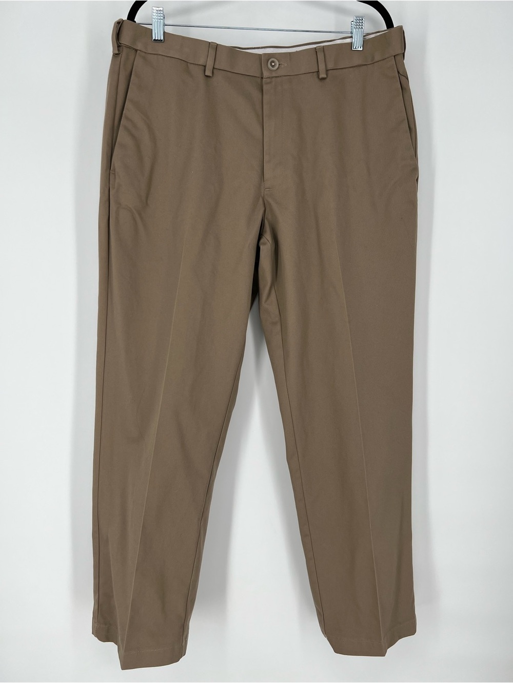 HAGGAR  Classic Fit Work to Weekend Cotton-Blend Chino‎ Pants in Brown